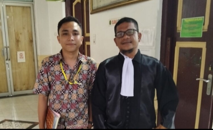 Kuasa Hukum Korban Penganiayaan Hermanto H.S bersama fatner