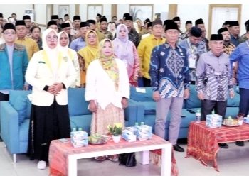 Peserta dan tamu undangan