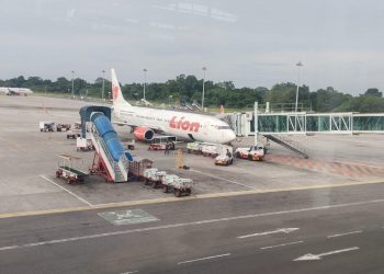LION AIR TERLANTARKAN, KECEWAKAN DAN RUGIKAN PENOMPANG