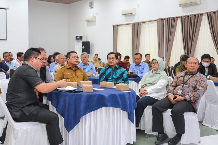 Keluarga Alumni Universitas Gajah Mada Gelar Seminar Nasional di Balai Kota Siantar