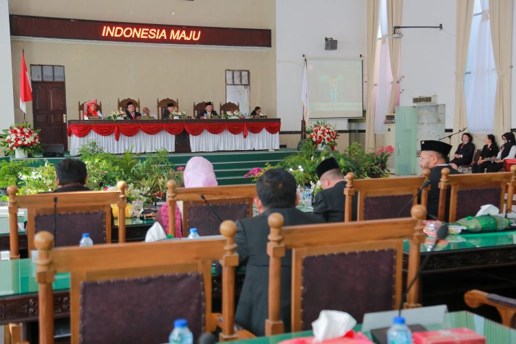 Wali Kota Hadiri Rapat Paripurna DPRD Siantar Mendengar Pidato Kenegaraan Presiden