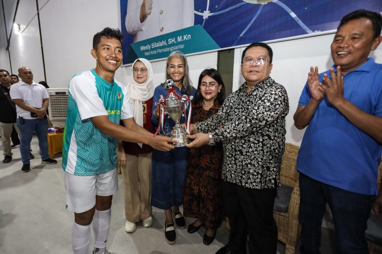 KONI Juara Turnamen Futsal Antar Instansi Piala Wali Kota Siantar