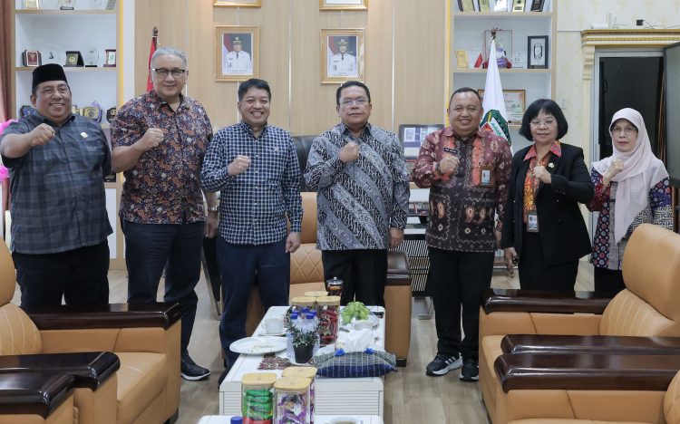 Bahas Penguatan Kerjasama, Wesly Silalahi Terima Kepala BPS di Balaikota Pematangsiantar