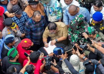 Sejumlah Kelompok Mahasiswa dan Masyarakat Berunjukrasa di Pematangsiantar