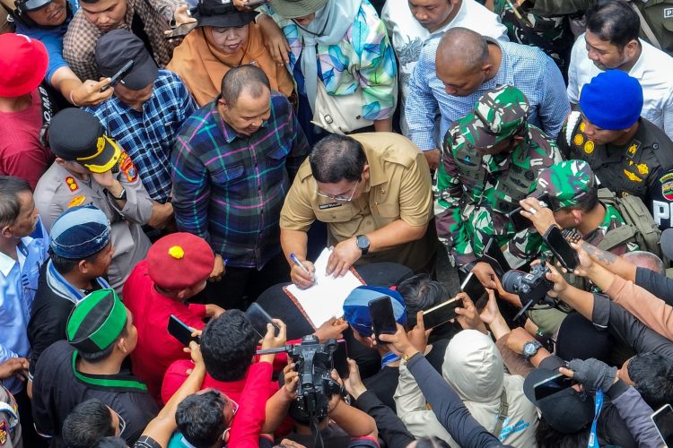 Sejumlah Kelompok Mahasiswa dan Masyarakat Berunjukrasa di Pematangsiantar