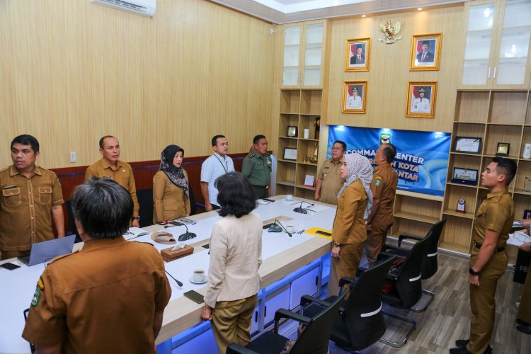 Wesly Silalahi dan Tim Pengendali Inflasi Daerah Ikuti Rakor Zoom Meeting dengan Mendagri