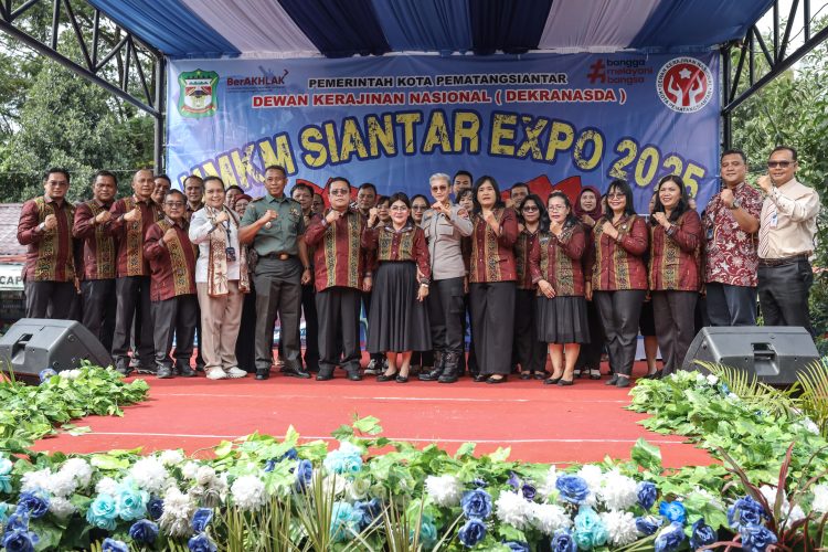 UMKM Expo 2025 di Lapangan Parkir Wisata Siantar