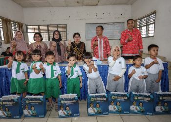 1203 Murid PAUD SAB Peroleh Pakaian Seragam dan Olahraga dari Ketua TP PKK Siantar