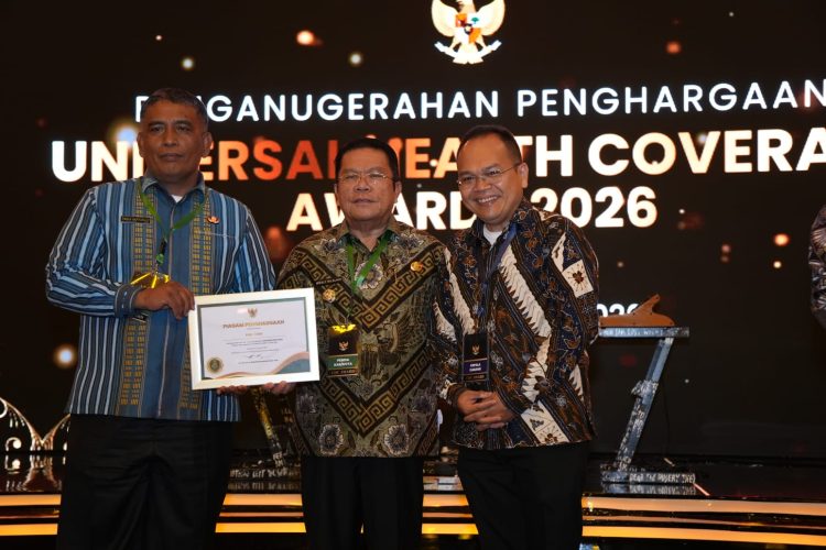 Pematangsiantar Raih Penghargaan UHC Award 2026