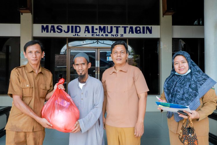 Pemko Siantar Bantu Perbekalan Ramadhan Masjid dan Mushollah
