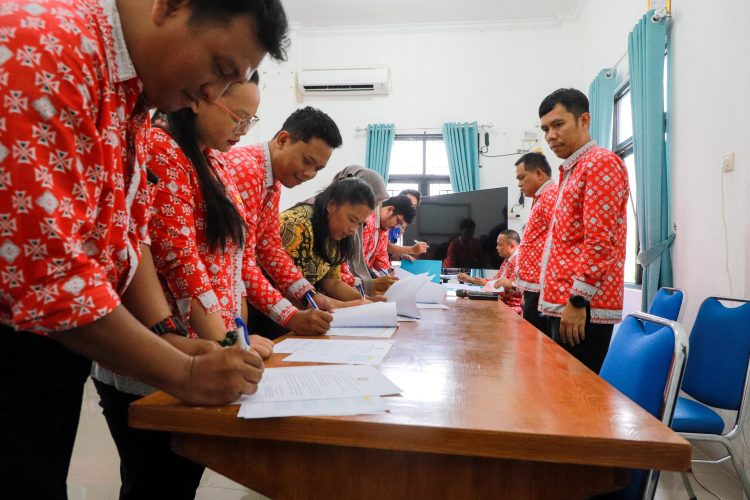 ASN dan PPPK Diskominfo Siantar Tandatangani Perjanjian Kinerja