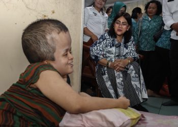 Penderita Hydrocephalus Dapat Kunjungan Ketua TP PKK Siantar