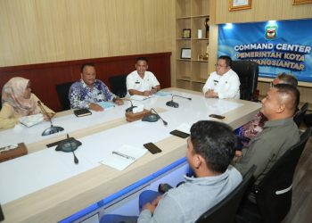 Dewan Pendidikan Kota Serahkan Rekomendasi Perbaiki Mutu Pendidikan kepada Wali Kota Siantar