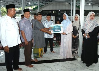 Wakil Wali Kota Buka Puasa dan Sholat Magrib Bersama Jamaah Masjid