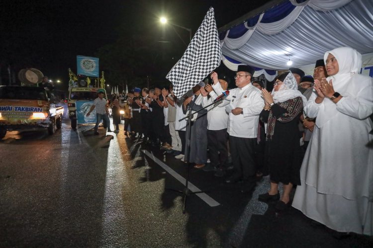 Pawai Takbir Keliling di Pematangsiantar Berlangsung Kondusif dengan Pengawalan Ketat