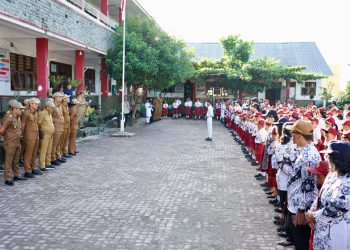 Wesly : Tugas Guru Selain Mengajar di Kelas Juga Membentuk Karakter Kedisiplinan dan Akhlak