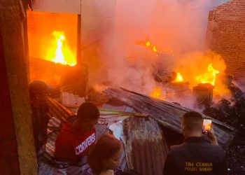 Ratusan Kios Pasar Dwikora Pematangsiantar Ludes Terbakar