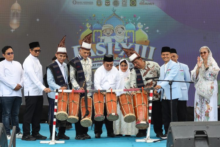 Wali Kota Siantar Buka Festival Anak Sholeh Indonesia Tingkat Sumut