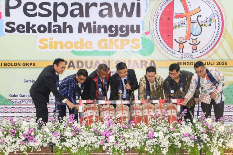 Wali Kota Bersama Ephorus GKPS Buka Pesparawi Sekolah Minggu Sinode