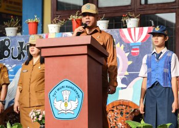Sekretaris Daerah, Pembina Upacara Bendera di UPTD SMP 12 Siantar