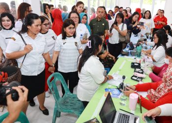 Ketua TP PKK Tinjau Gebyar IVA Test Pematangsiantar