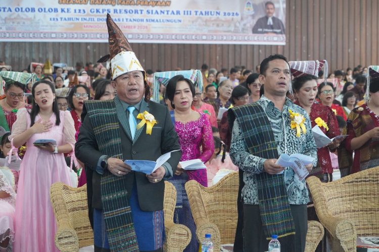 Wali Kota Hadiri Pesta Olob-olob Gereja GKPS Resort Siantar III