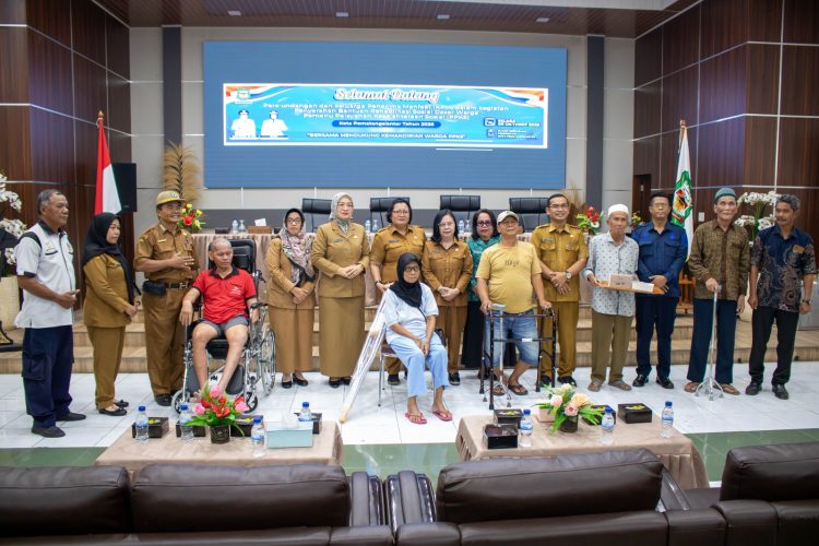 56 Lansia dan Penyandang Disabilitas Peroleh Bantuan Alat Kesehatan dari Pemko Siantar