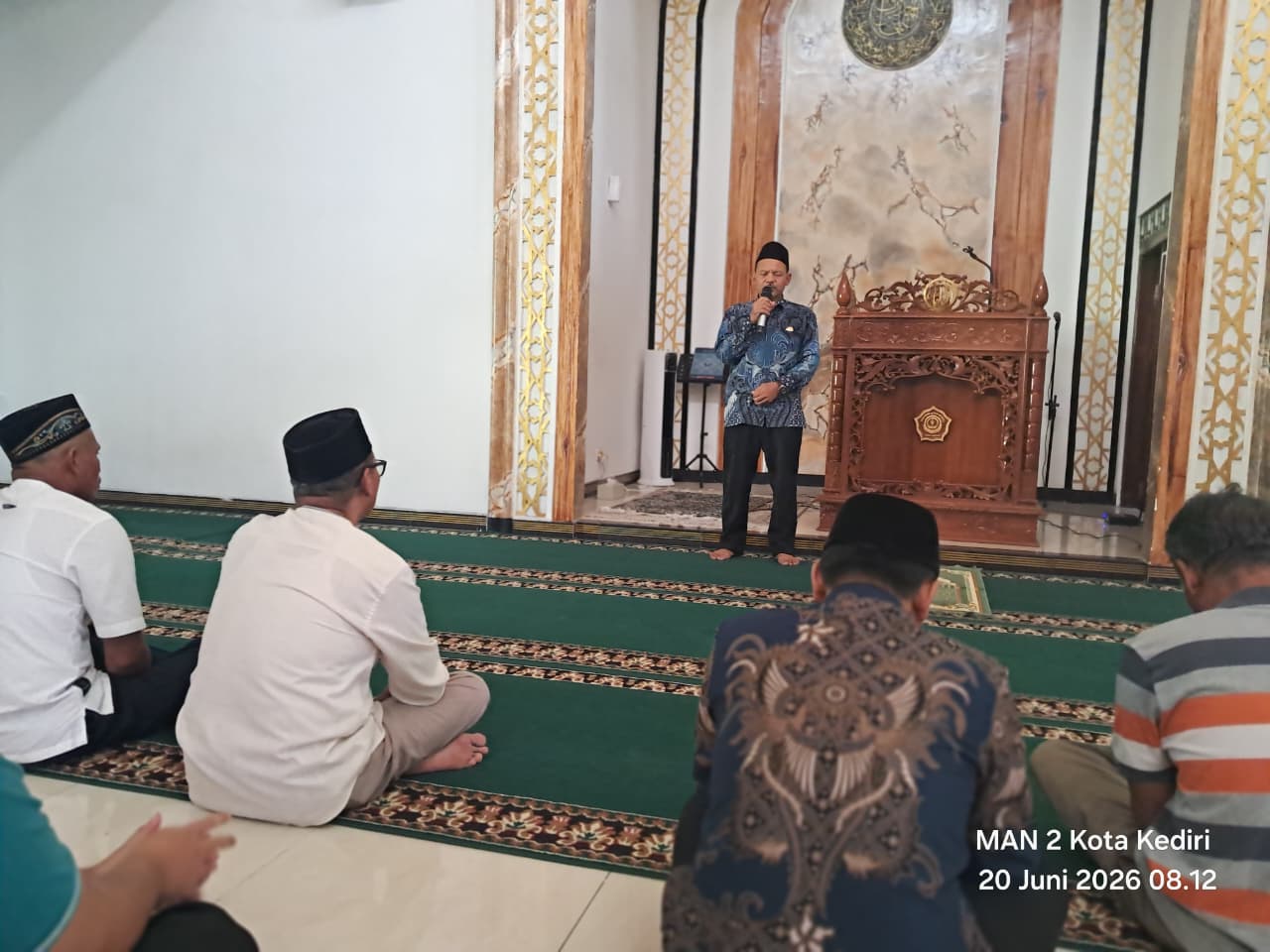 Istighasah Warnai Pembagian LHBS Semester Genap di MAN 2 Kota Kediri