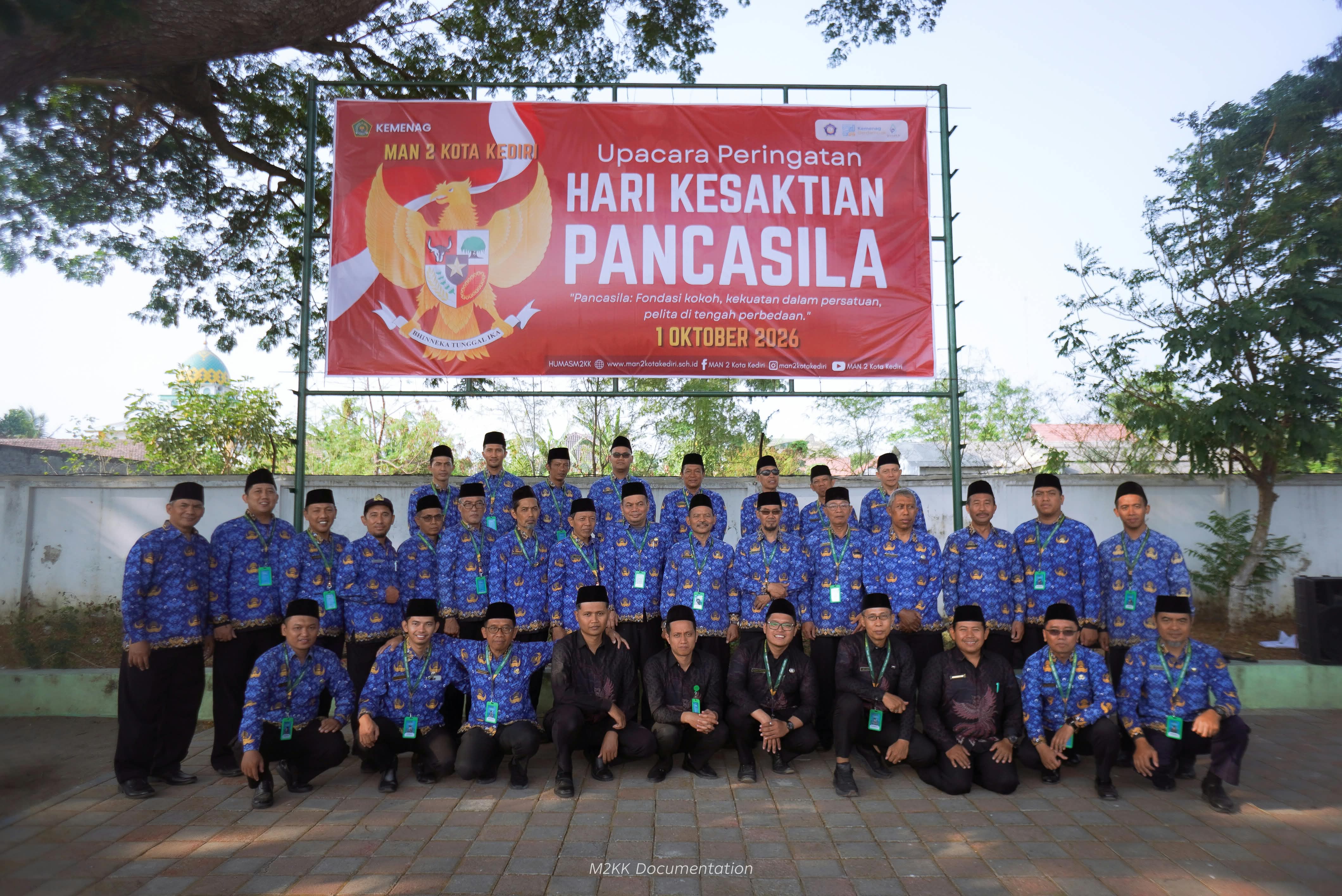 HARI KESAKTIAN PANCASILA, MAN 2 KOTA KEDIRI TEKANKAN NILAI PANCASILA DALAM KEHIDUPAN MURID