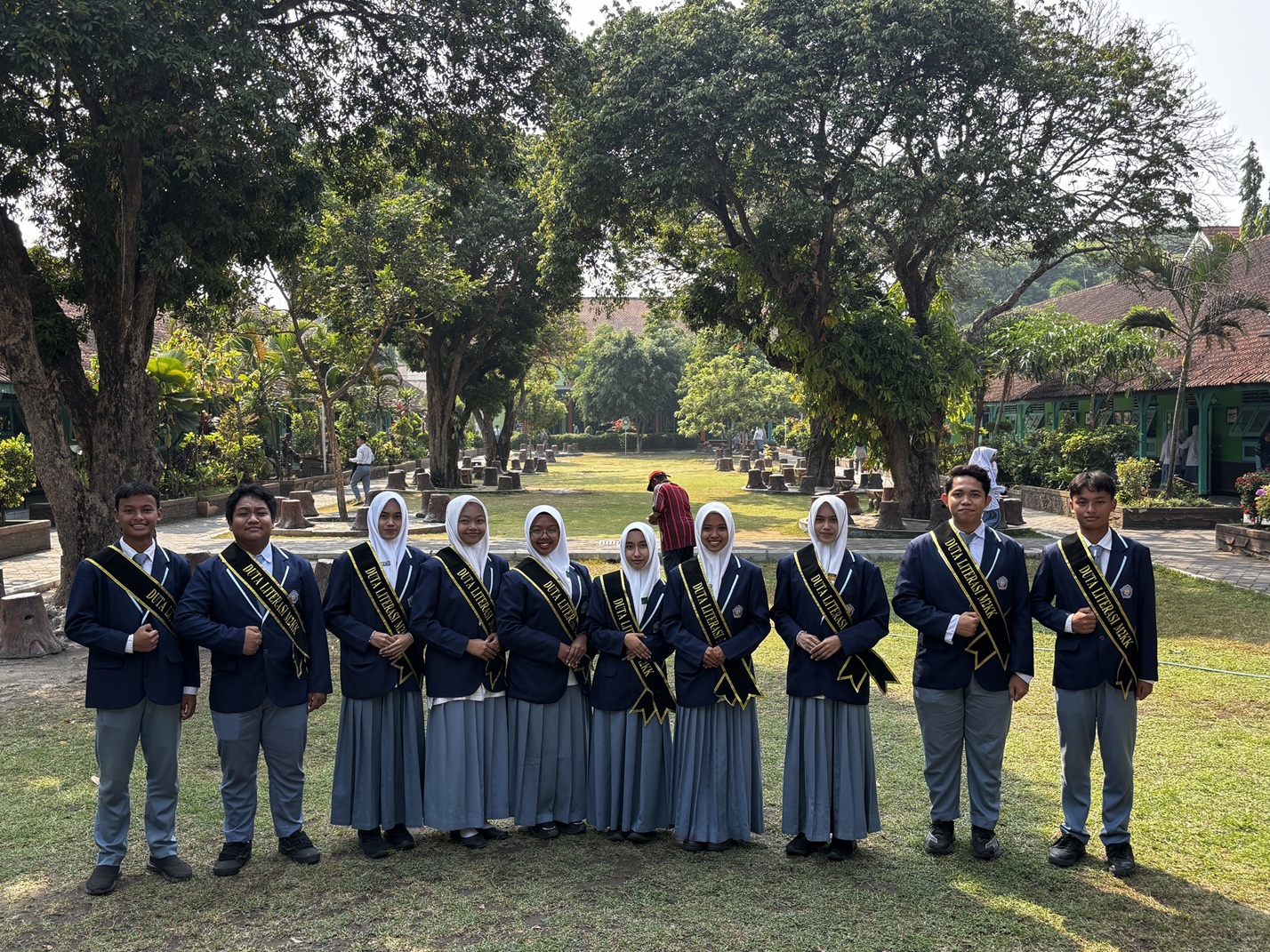 PERKUAT BUDAYA LITERASI, MAN 2 KOTA KEDIRI SIAPKAN PROGRAM AKSARA MANTSANI READ AND REFLECT
