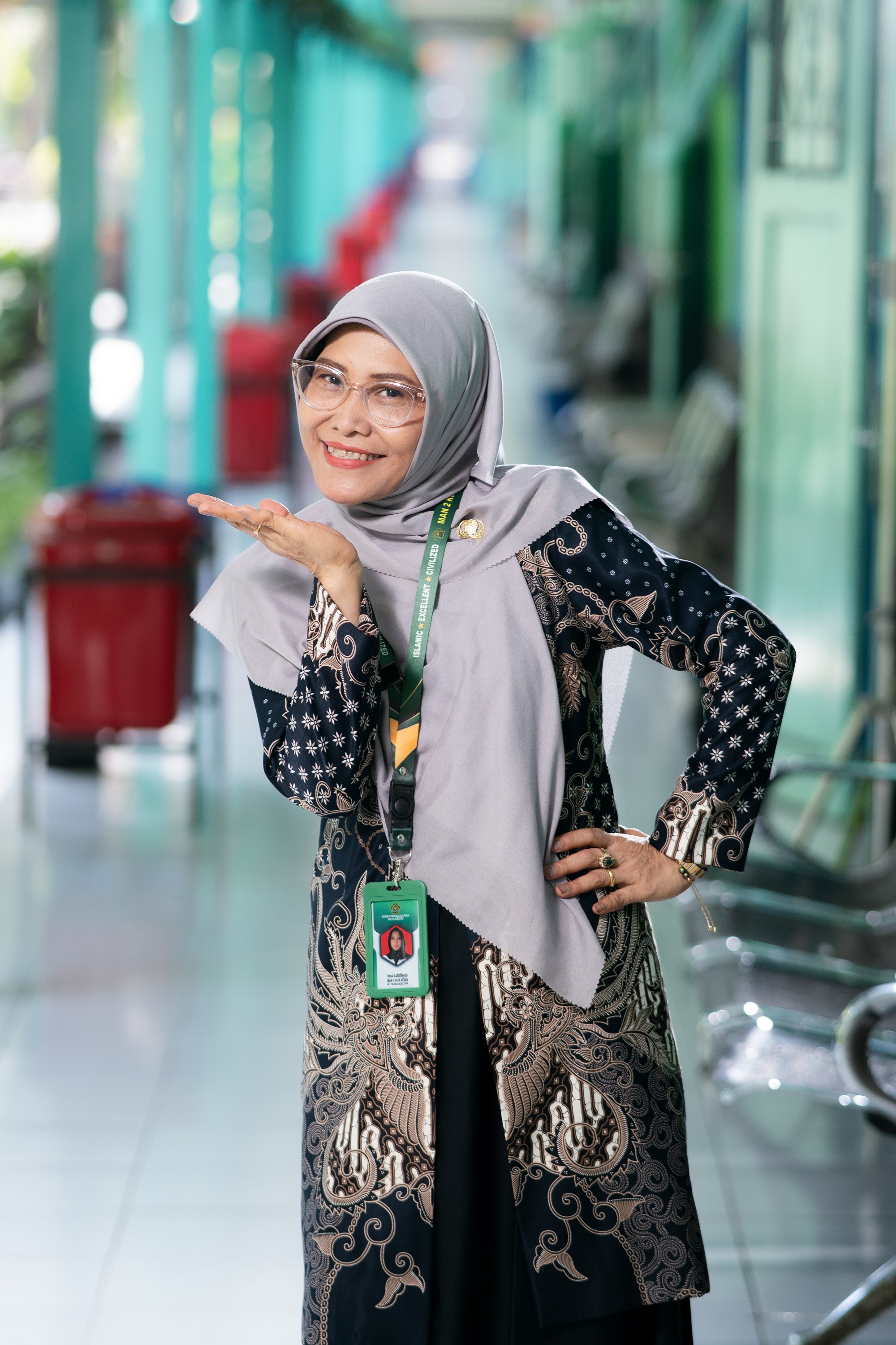 Nining Niswati,M.A.