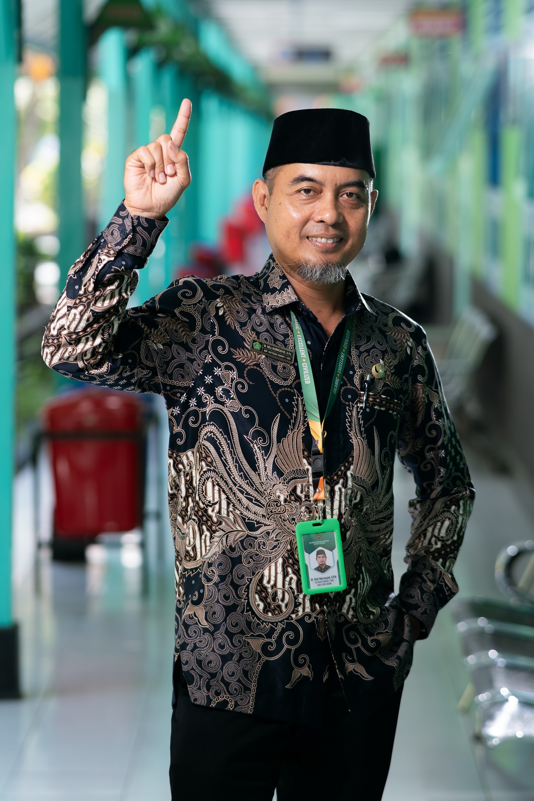 Muhamad Heli Nurrosyid,S.Pd.