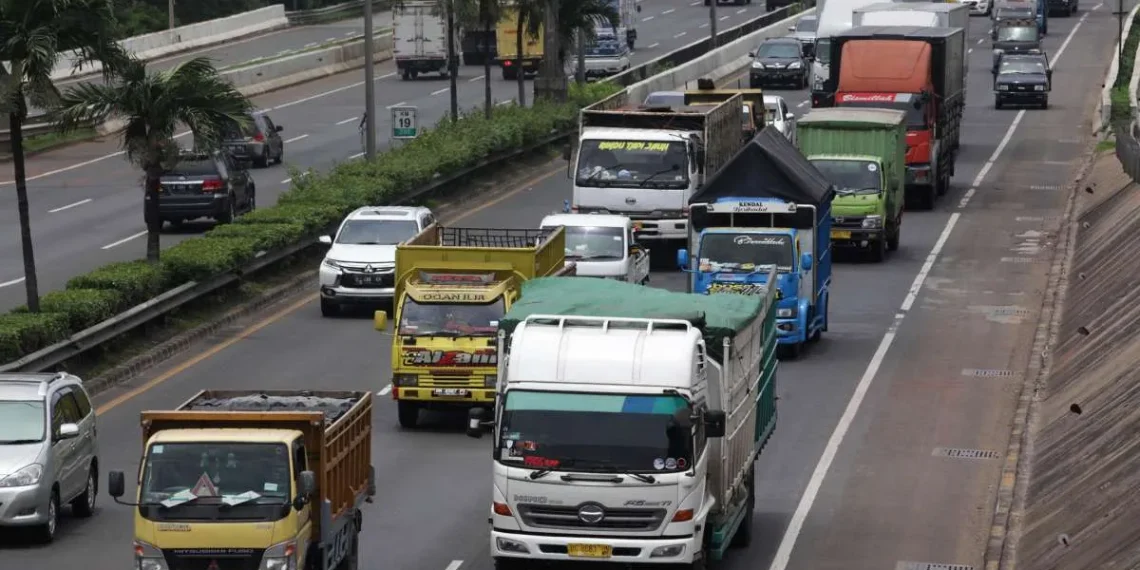 Arus Mudik Lebaran 2026: Operasional Truk Dibatasi di Tol dan Jalur Nasional