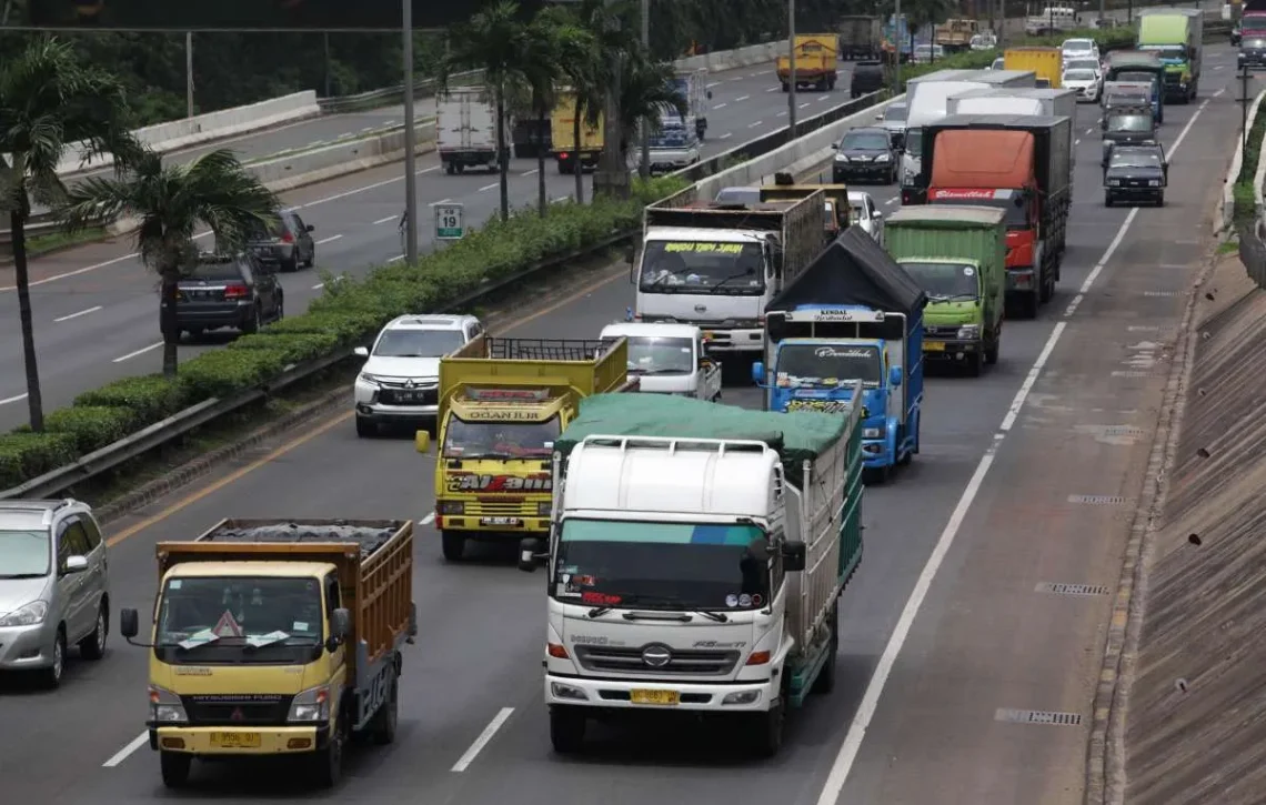 Arus Mudik Lebaran 2026: Operasional Truk Dibatasi di Tol dan Jalur Nasional