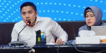 Produk AS Tetap Wajib Sertifikasi Halal, Seskab Teddy Tegaskan Aturan Berlaku