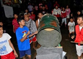 Bangunin Sahur Pakai Suara Keras, Bolehkah Menurut Islam?
