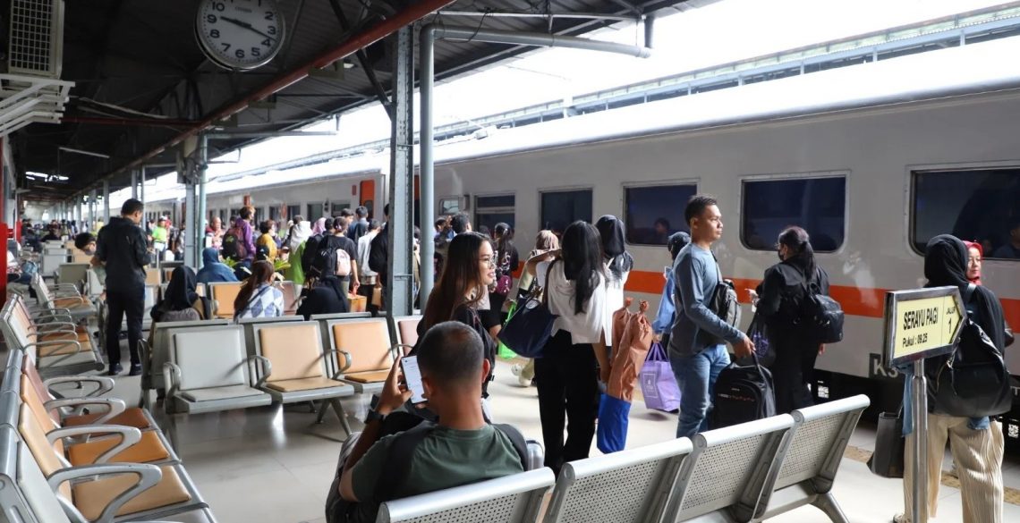 Penjualan Tiket Kereta Api Lebaran 2026 Tembus 1,3 Juta, Minat Publik Terus Naik