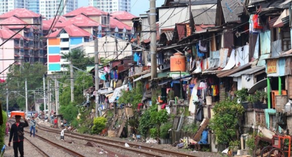 Menurunnya Angka Kemiskinan: Prestasi Nyata atau Sekadar Ilusi Statistik?