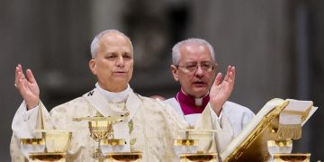 Soroti Penggunaan AI di Gereja, Paus Leo Tegaskan Khotbah Tak Bisa Digantikan Mesin