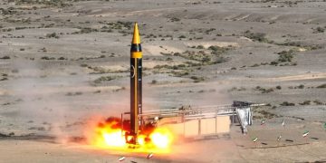 Serangan Terbuka Iran: Kantor PM Israel Dihantam Rudal Balistik Kheibar