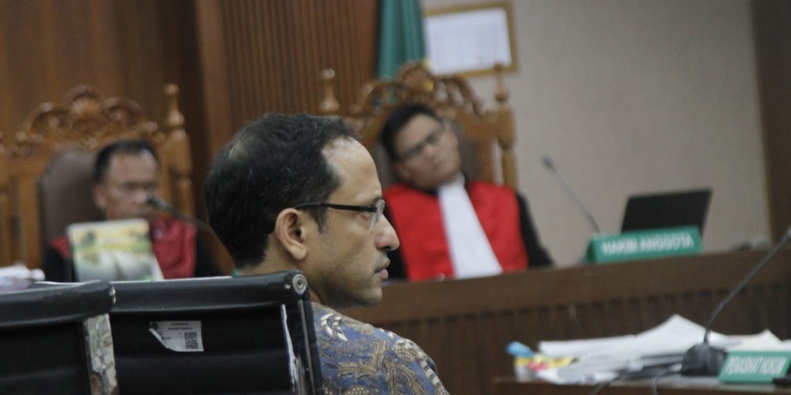 Di Persidangan Korupsi Chromebook, Nadiem Makarim Klarifikasi Pesan WhatsApp dan Kewenangan Pengadaan