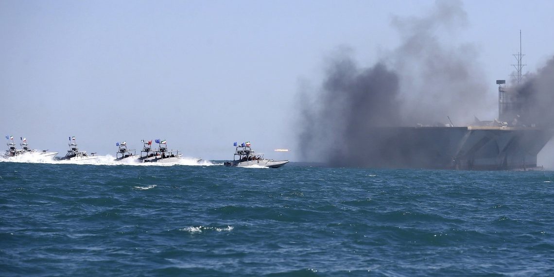 Iran Tutup Selat Hormuz, Ancam Kapal- Kapal Yang Melintas Kami Rudal