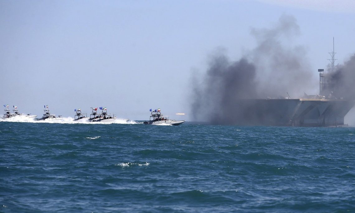 Iran Tutup Selat Hormuz, Ancam Kapal- Kapal Yang Melintas Kami Rudal