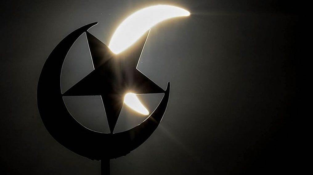 Jadwal Syawal 2026 Tak Sama, Ini Penetapan Pemerintah dan Muhammadiyah