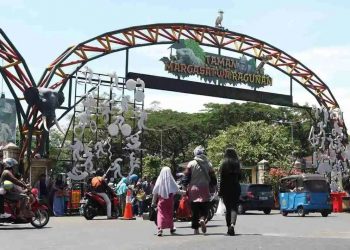Membludaknya Pengunjung Ragunan Sebabkan Kemacetan di Sekitar Area