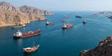 Selat Hormuz di Ujung Konflik: Iran Tunggu Langkah Militer AS