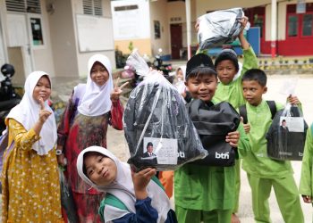 BTN dan Danantara Salurkan Paket Perlengkapan Sekolah Bagi Anak Indonesia