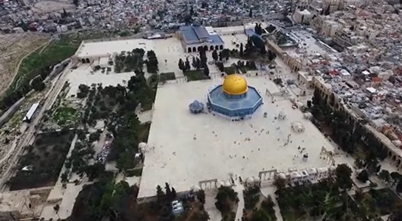 Akses Ditutup, Warga Palestina Tak Bisa Salat Id di Al-Aqsa