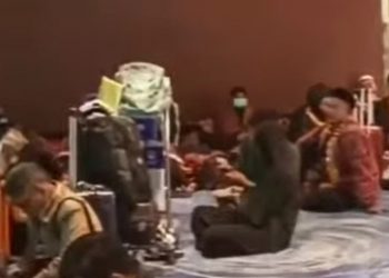 Gejolak Timur Tengah Ganggu Umrah, Jemaah Indonesia Terjebak di Singapura