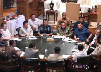 Prabowo Undang Menteri ke Hambalang, Bahas Isu Geopolitik hingga Kesiapan Lebaran